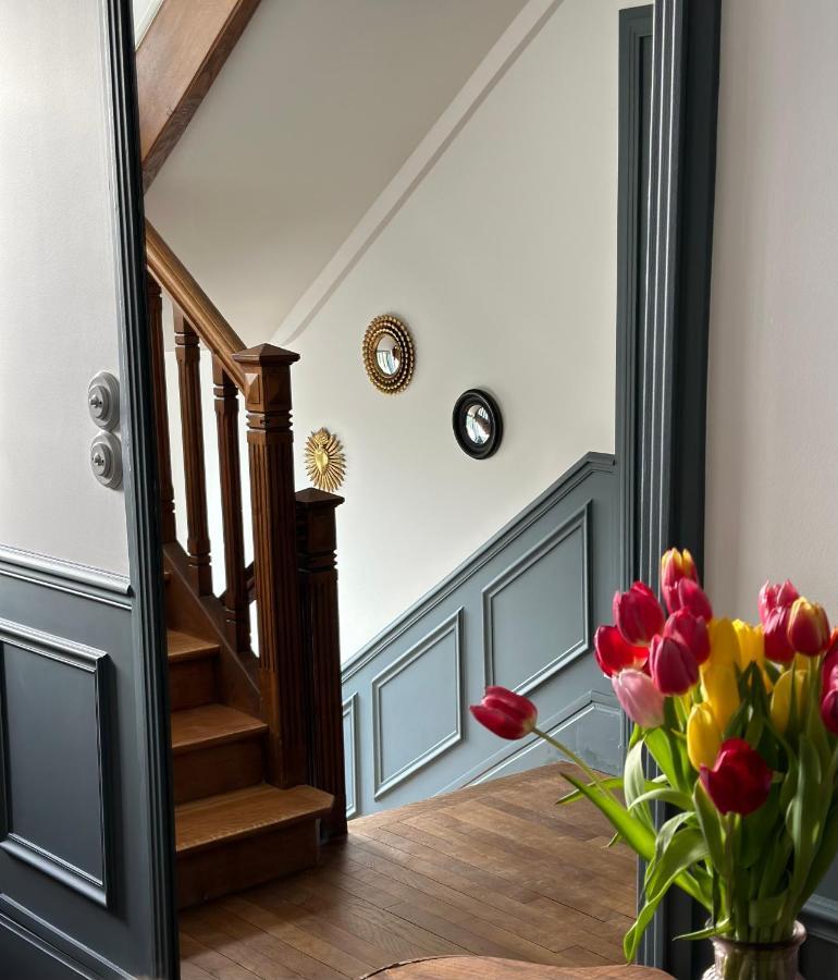 La Grande Maison Lgm Lesches ภายนอก รูปภาพ