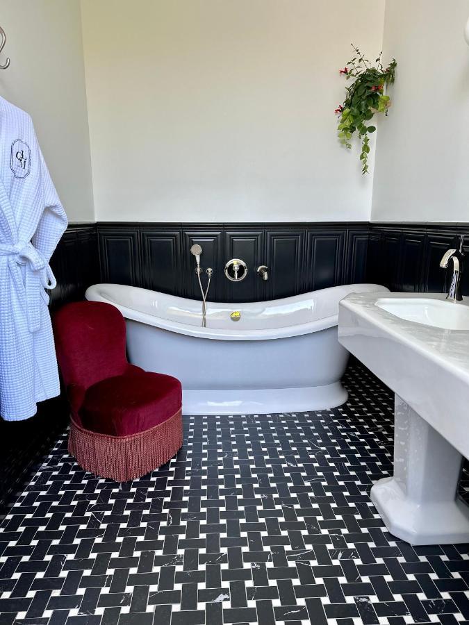 La Grande Maison Lgm Lesches ภายนอก รูปภาพ