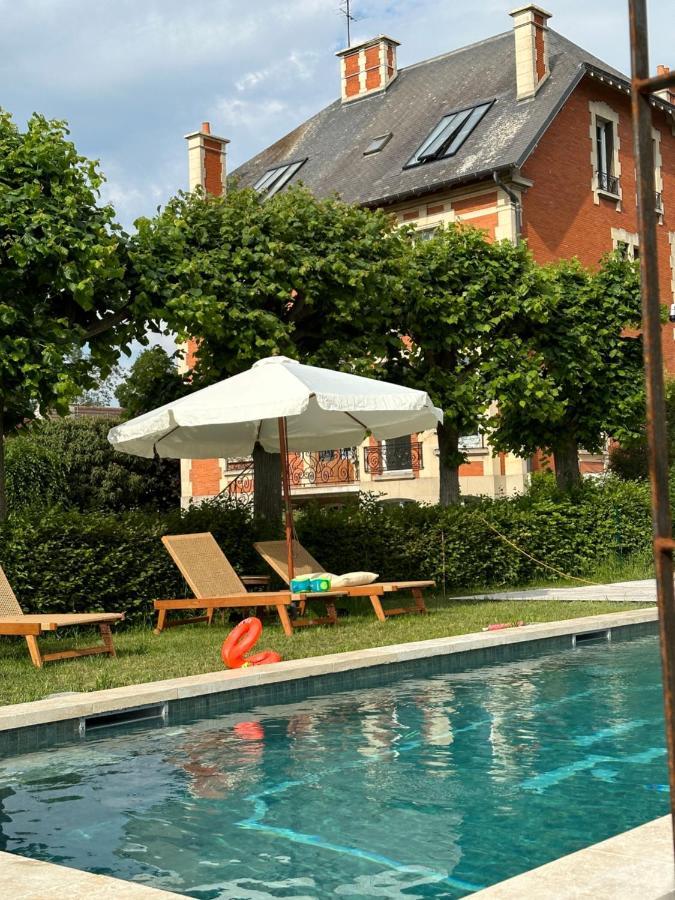 La Grande Maison Lgm Lesches ภายนอก รูปภาพ