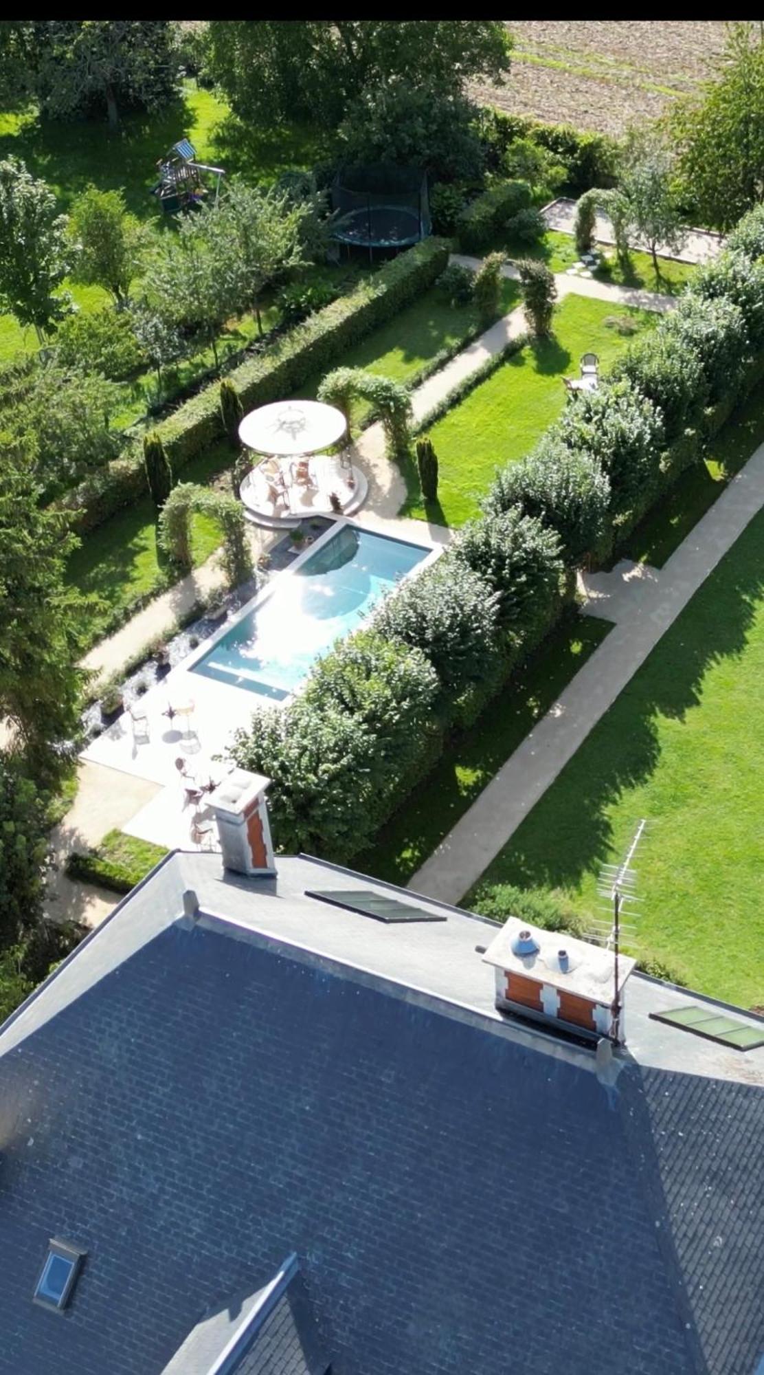 La Grande Maison Lgm Lesches ภายนอก รูปภาพ