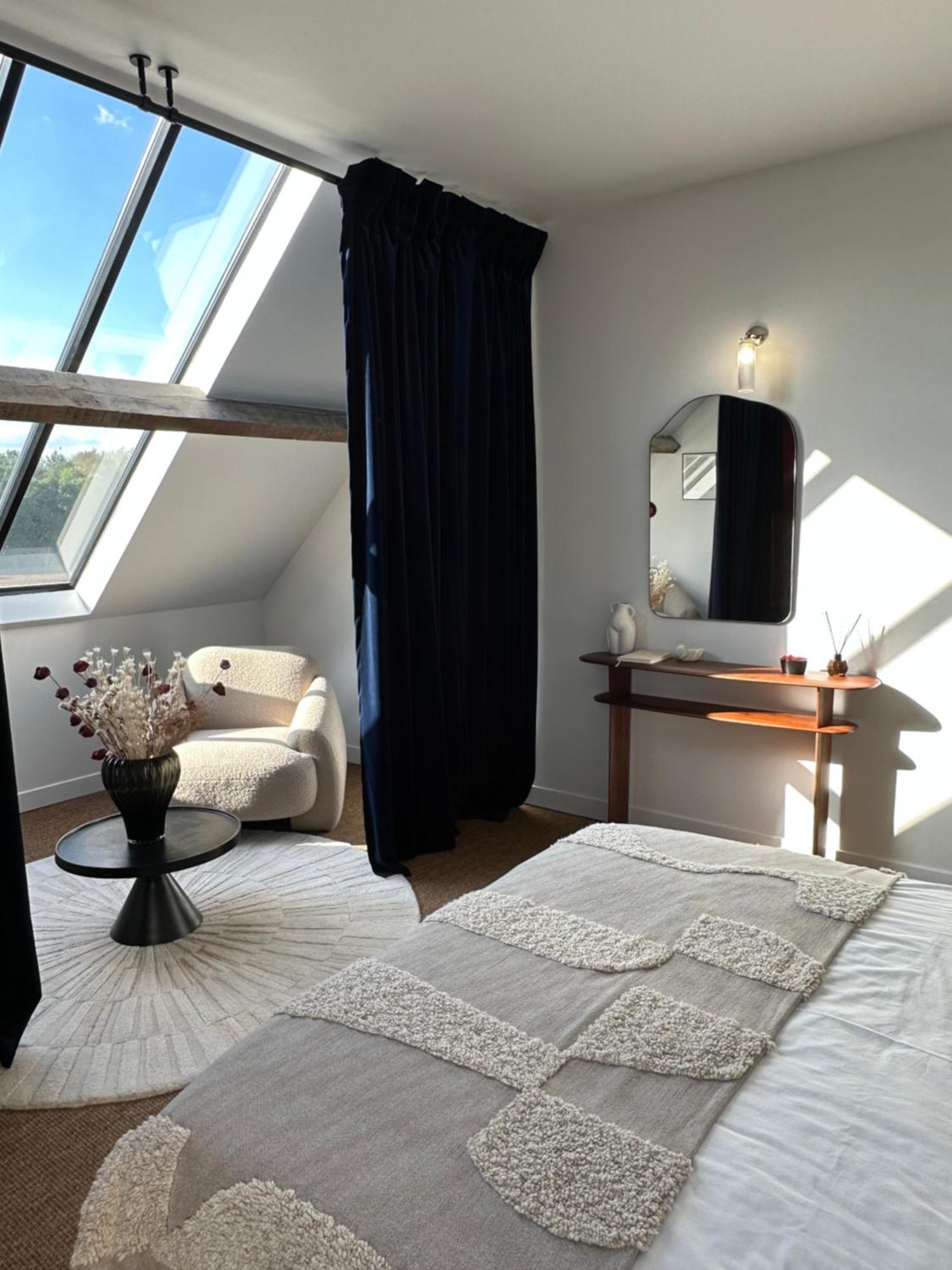 La Grande Maison Lgm Lesches ภายนอก รูปภาพ