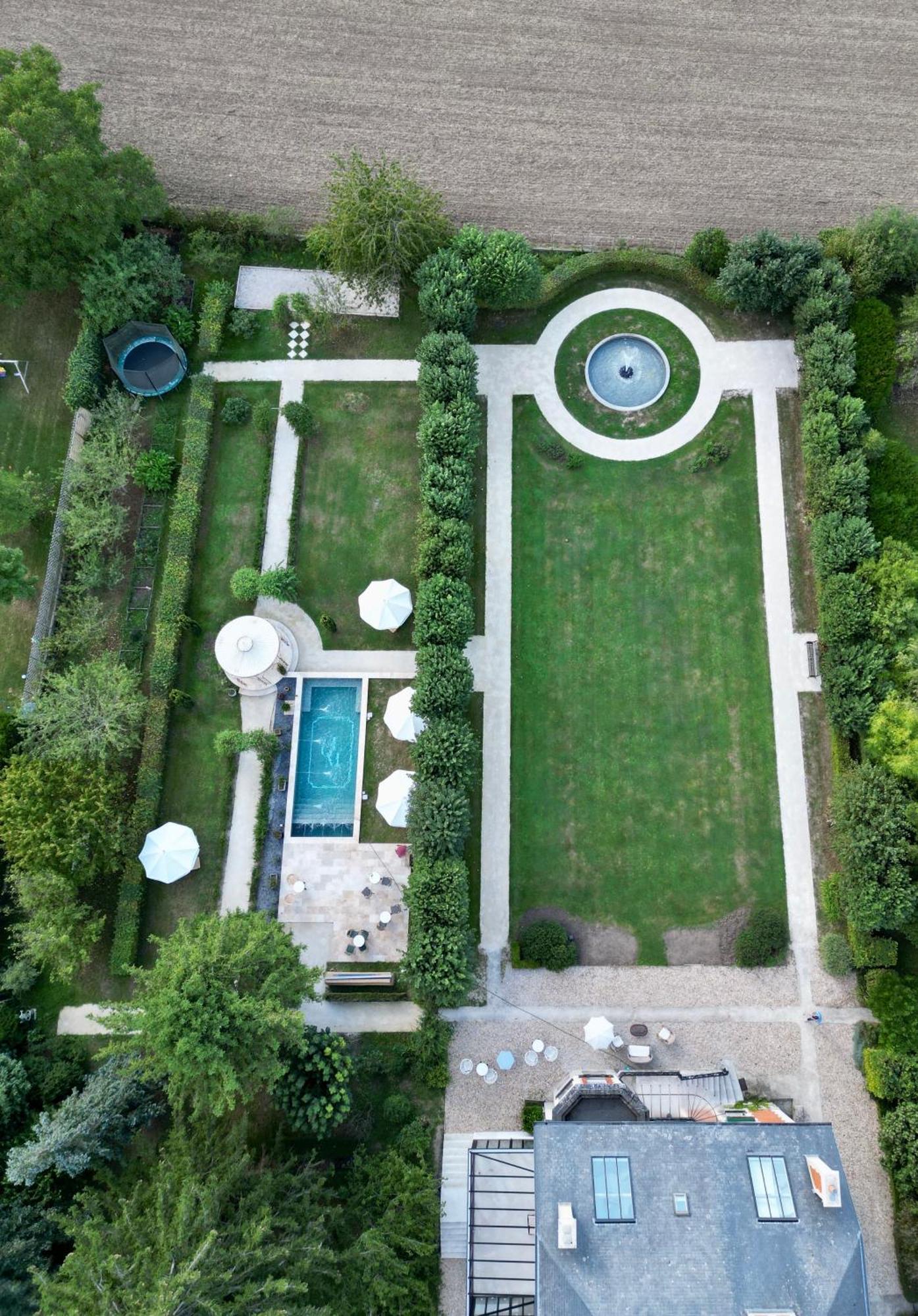 La Grande Maison Lgm Lesches ภายนอก รูปภาพ