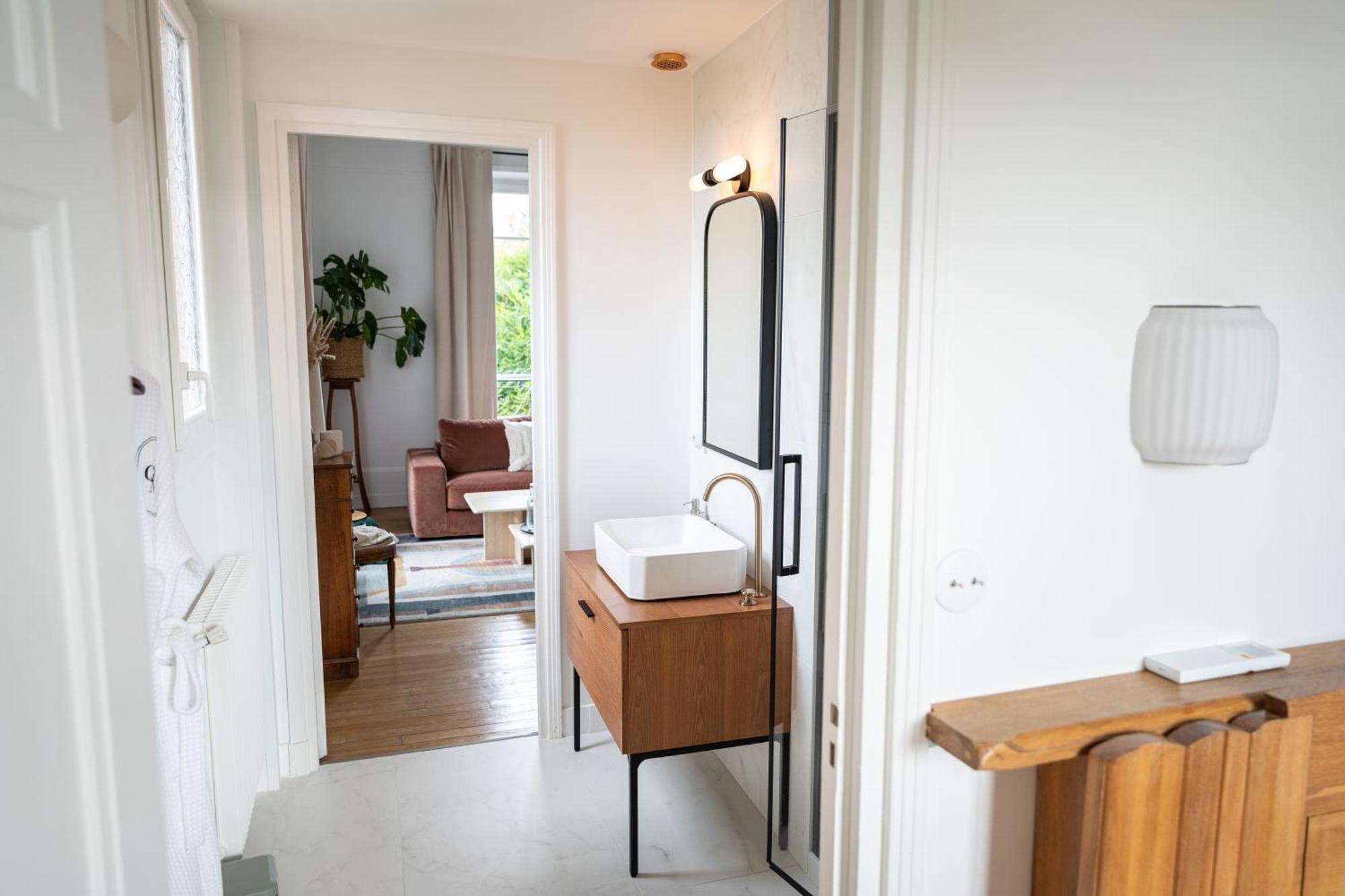 La Grande Maison Lgm Lesches ภายนอก รูปภาพ