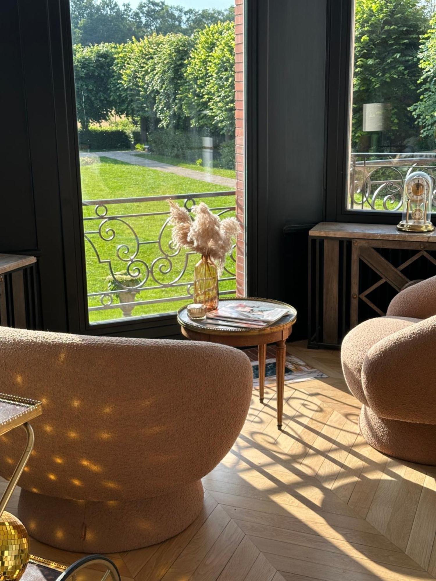 La Grande Maison Lgm Lesches ภายนอก รูปภาพ
